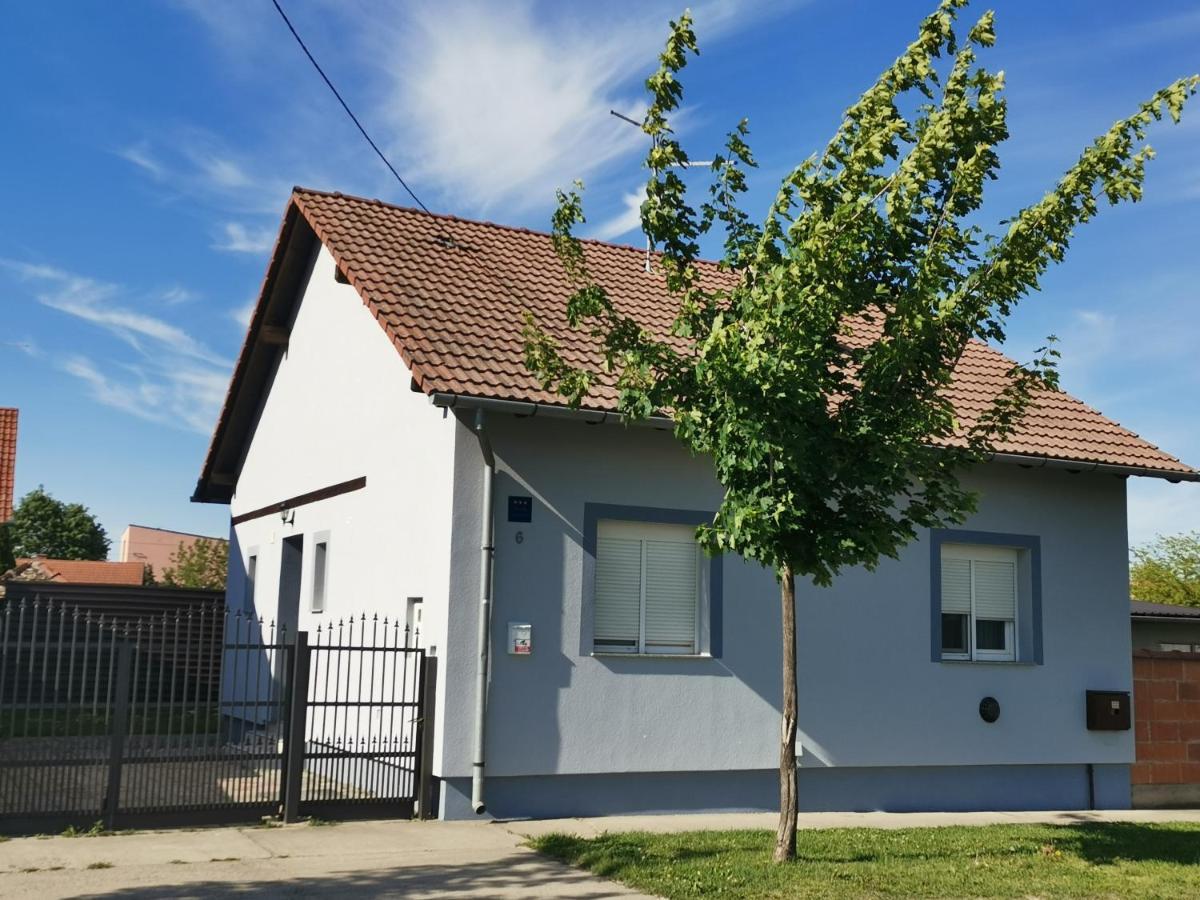 Apartman Lucija Kuca Za Odmor Vukovar Exterior foto